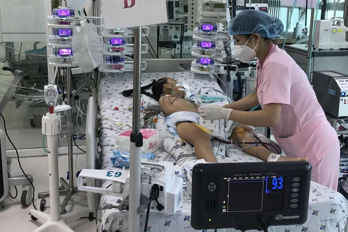 Bệnh nhi mắc COVID-19 được điều trị tích cực tại Bệnh viện Nhi Đồng thành phố Bệnh nhi mắc COVID-19 được điều trị tích cực tại Bệnh viện Nhi Đồng thành phố