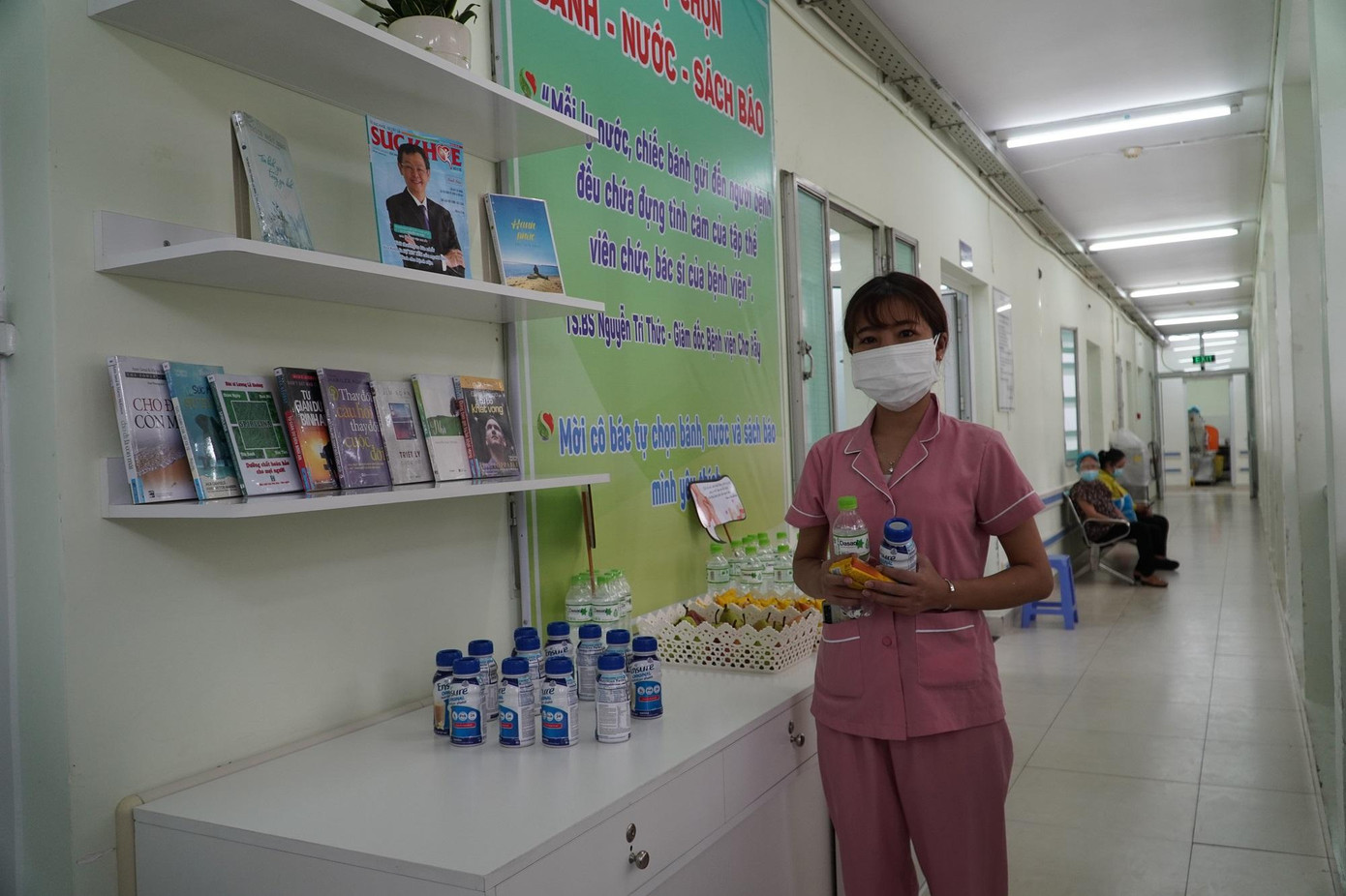 Những món quà ý nghĩa góp phần động viên tinh thần của người bệnh và thân nhân tại khoa Thận nhân tạo Những món quà ý nghĩa góp phần động viên tinh thần của người bệnh và thân nhân tại khoa Thận nhân tạo