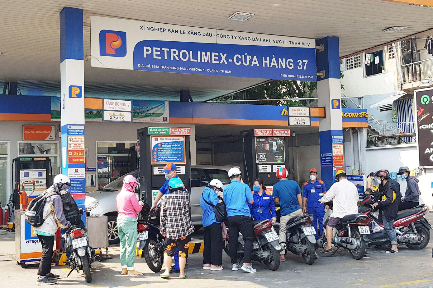 Giá cả leo thang kéo theo lạm phát đang gây ra những khó khăn cho TPHCM trong giai đoạn phục hồi kinh tế