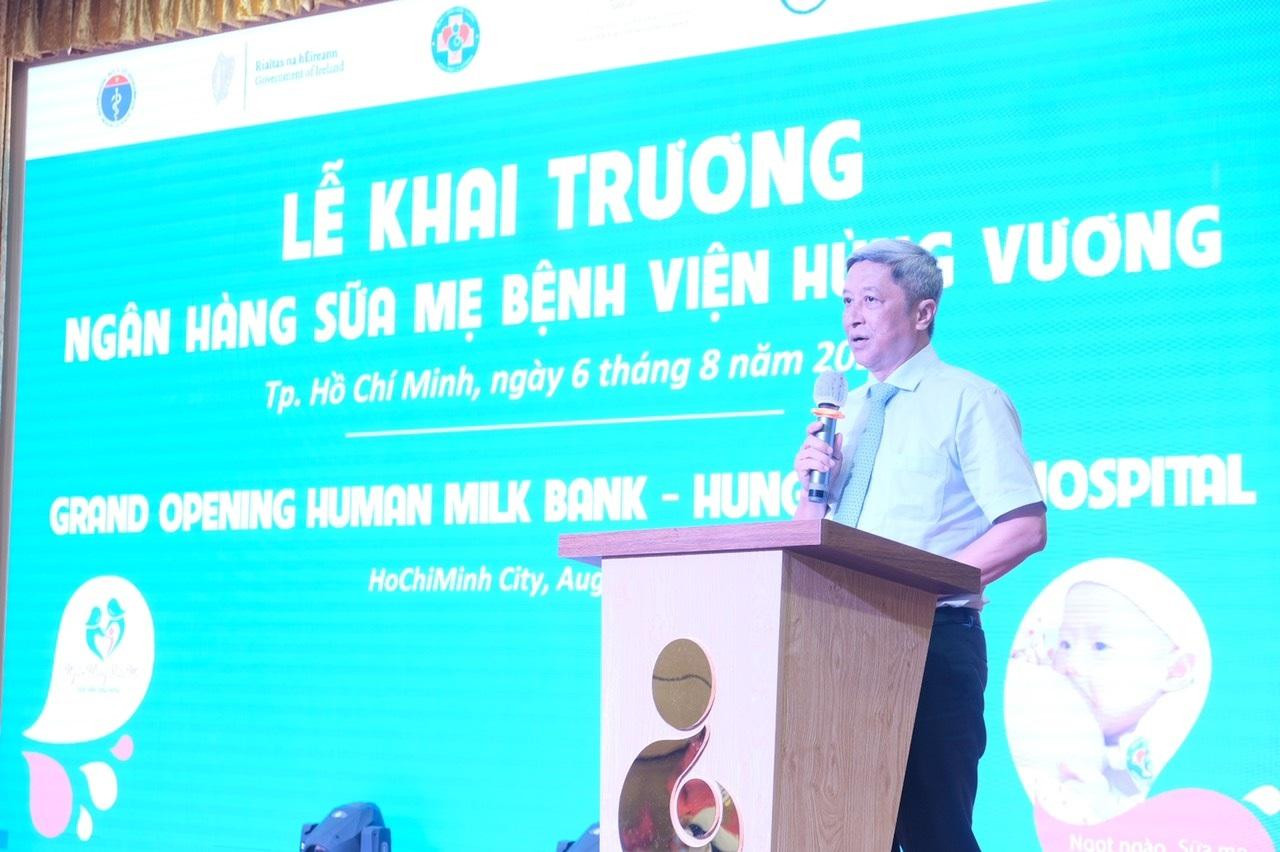 Thứ trưởng Bộ Y tế Nguyễn Trường Sơn phát biểu tại buổi lễ khai trương Thứ trưởng Bộ Y tế Nguyễn Trường Sơn phát biểu tại buổi lễ khai trương