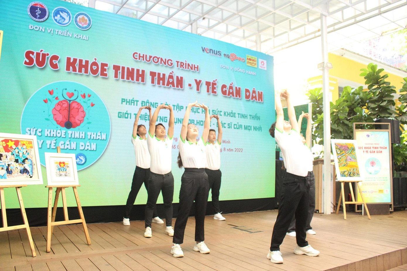 TPHCM vừa công bố bài tập phục hồi sức khỏe tinh thần cho cộng đồng và nhóm bệnh nhân hậu COVID-19 TPHCM vừa công bố bài tập phục hồi sức khỏe tinh thần cho cộng đồng và nhóm bệnh nhân hậu COVID-19