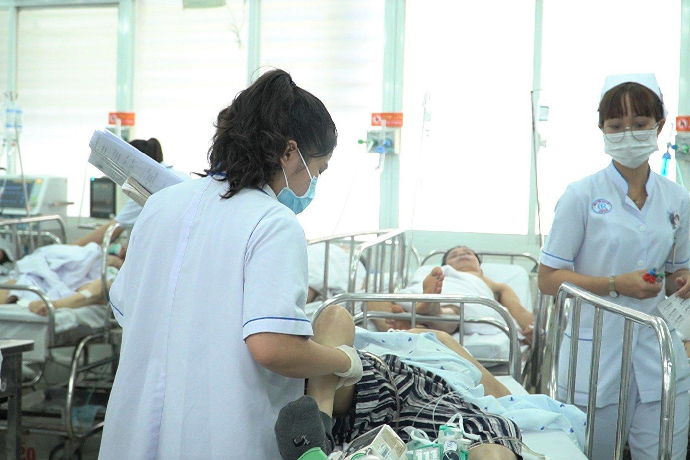 Bệnh nhân chuyển đến khoa Cấp cứu, Bệnh viện Chợ Rẫy đột ngột tăng cao sau kỳ nghỉ lễ Bệnh nhân chuyển đến khoa Cấp cứu, Bệnh viện Chợ Rẫy đột ngột tăng cao sau kỳ nghỉ lễ