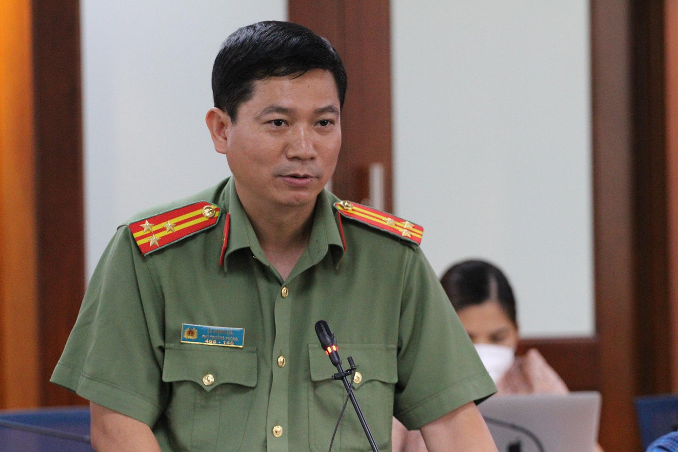 Thượng tá Lê Mạnh Hà cung cấp thông tin tại buổi họp báo chiều 12/5