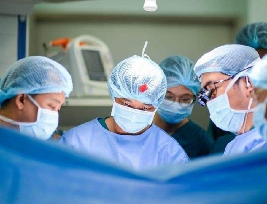 Ngành y tế đang khắc phục khó khăn, từng bước phục hồi sau đại dịch Ngành y tế đang khắc phục khó khăn, từng bước phục hồi sau đại dịch