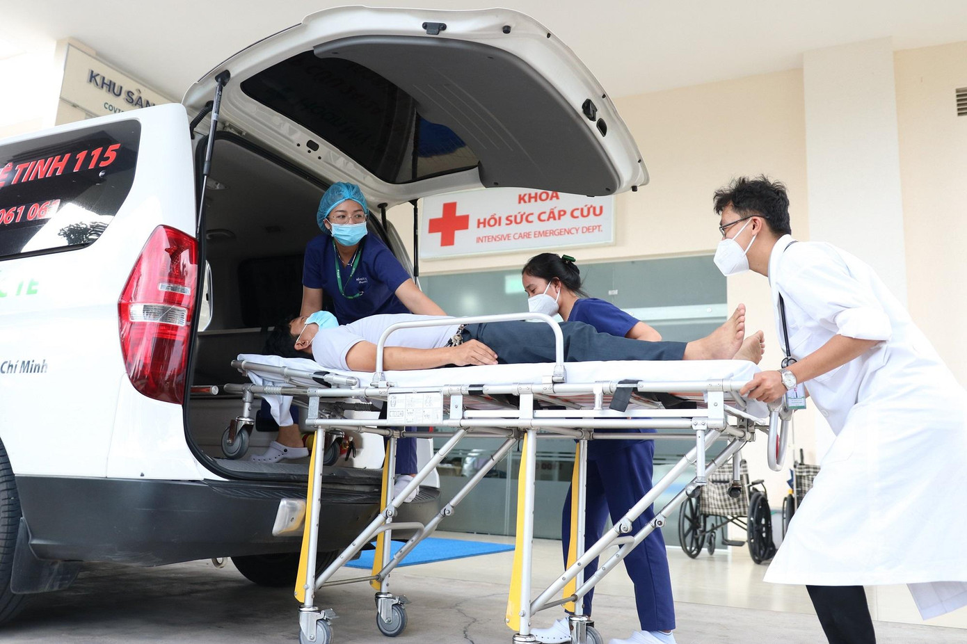 Sơ cấp cứu đúng phương pháp sẽ tăng khả năng cứu chữa cho người bệnh Sơ cấp cứu đúng phương pháp sẽ tăng khả năng cứu chữa cho người bệnh