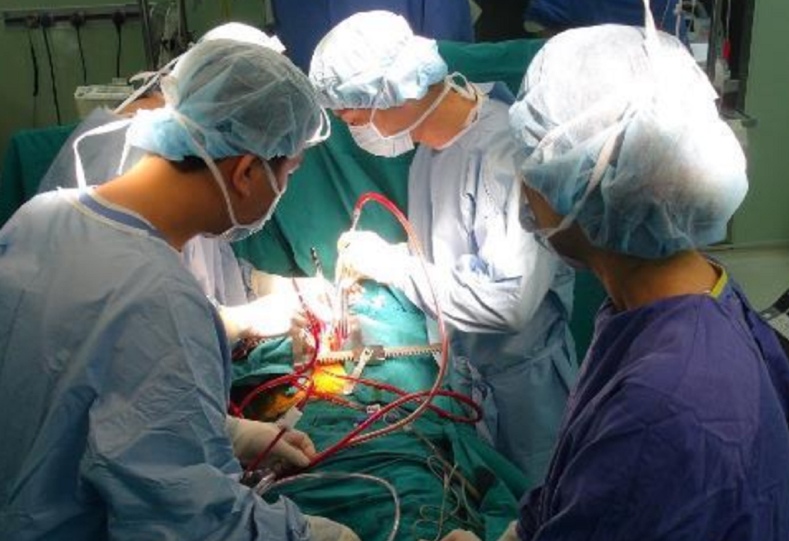 Sở Y tế TPHCM khẳng định các bệnh viện không thiếu thuốc phẫu thuật tim Sở Y tế TPHCM khẳng định các bệnh viện không thiếu thuốc phẫu thuật tim