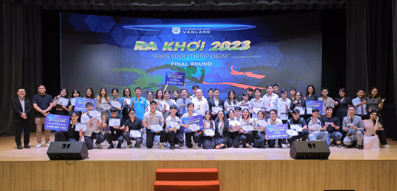 Các đội thi tại vòng chung kết khởi nghiệp Ra khơi 2023