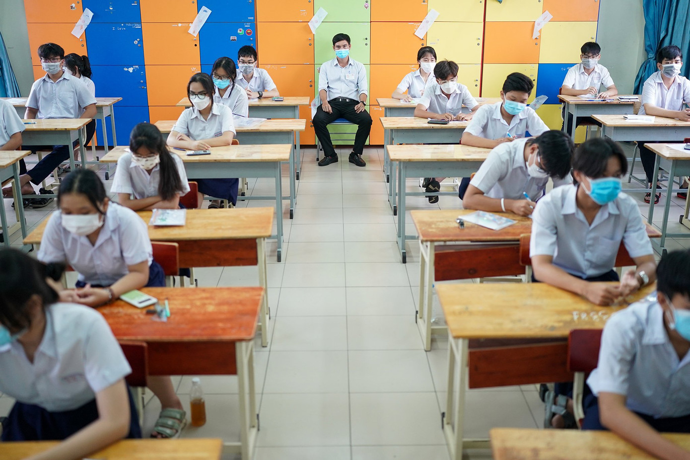 Thí sinh tham dự kỳ thi tuyển sinh 10 tại TPHCM năm 2022 Thí sinh tham dự kỳ thi tuyển sinh 10 tại TPHCM năm 2022