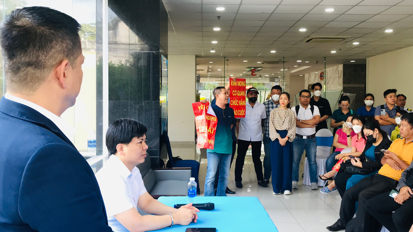 Shark Thủy, Chủ tịch Tập đoàn Egroup cũng là chủ hệ thống Anh ngữ Apax Leaders tại buổi đối thoại chiều 15/3 Shark Thủy, Chủ tịch Tập đoàn Egroup cũng là chủ hệ thống Anh ngữ Apax Leaders tại buổi đối thoại chiều 15/3