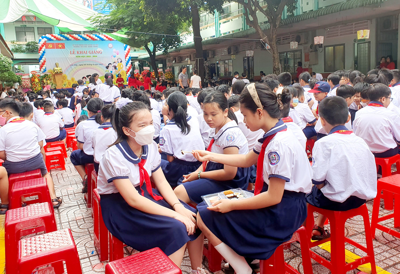 Thu- chi đầu năm học tại các trường đang là vấn đề được dư luận quan tâm (ảnh: Nguyễn Dũng) Thu- chi đầu năm học tại các trường đang là vấn đề được dư luận quan tâm (ảnh: Nguyễn Dũng)