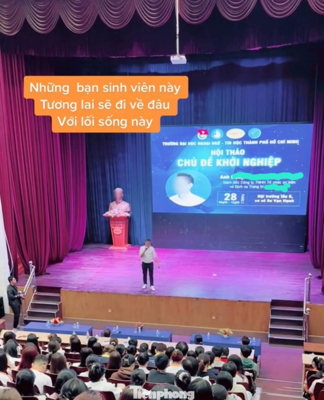 Hình ảnh diễn giả nói chuyện lan truyền trên mạng xã hội Hình ảnh diễn giả nói chuyện lan truyền trên mạng xã hội