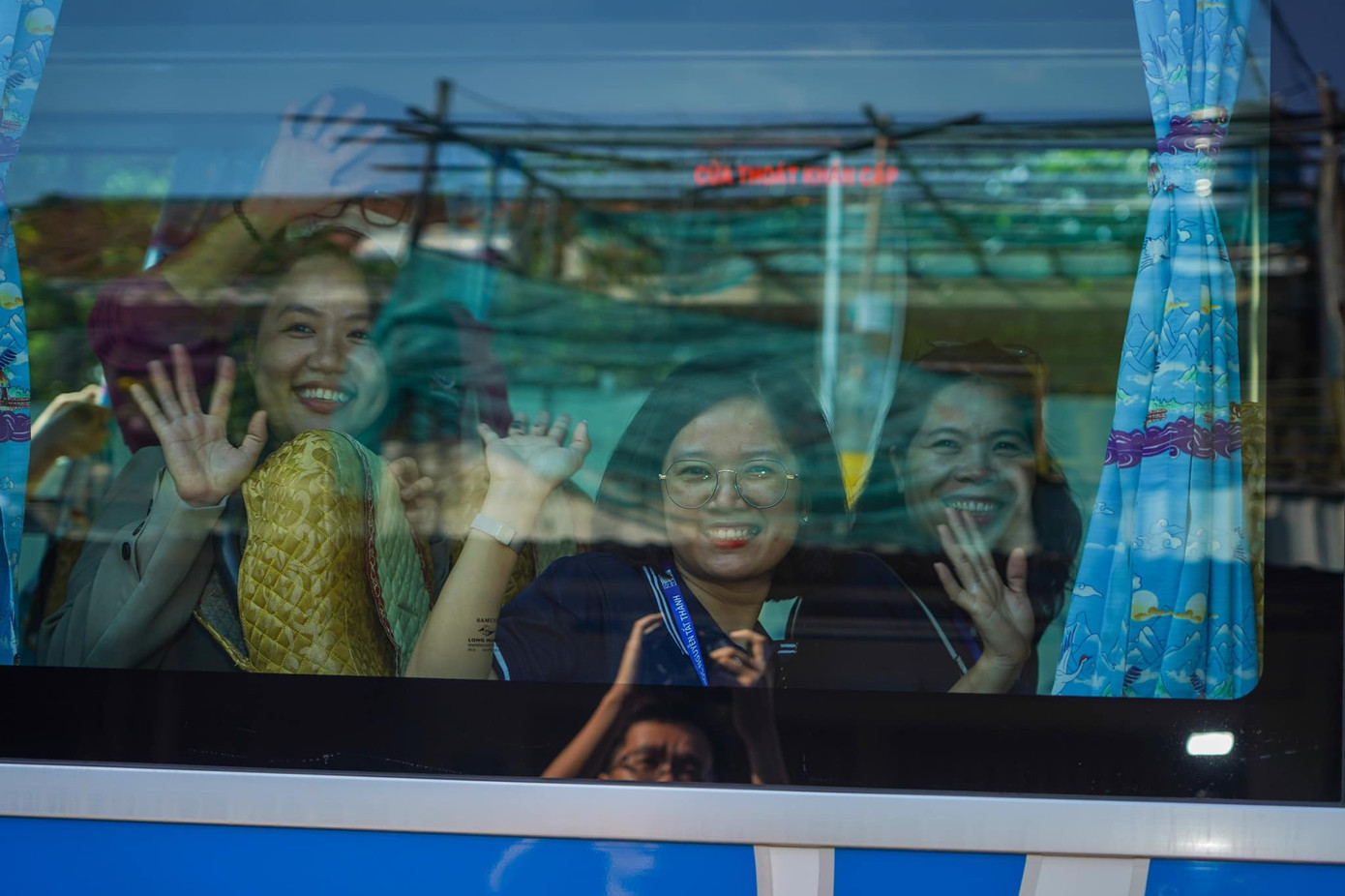 Cán bộ, giảng viên Trường ĐH Nguyễn Tất Thành lên đường làm nhiệm vụ thi tốt nghiệp THPT 2023 tại tỉnh Bà Rịa- Vũng Tàu Cán bộ, giảng viên Trường ĐH Nguyễn Tất Thành lên đường làm nhiệm vụ thi tốt nghiệp THPT 2023 tại tỉnh Bà Rịa- Vũng Tàu