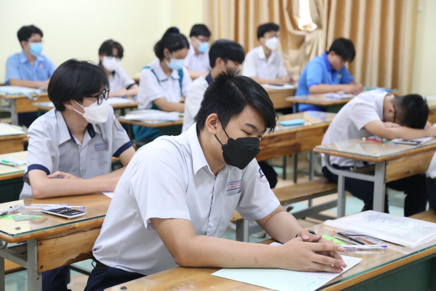 Thí sinh dự thi môn Toán sáng nay 7/6 Thí sinh dự thi môn Toán sáng nay 7/6