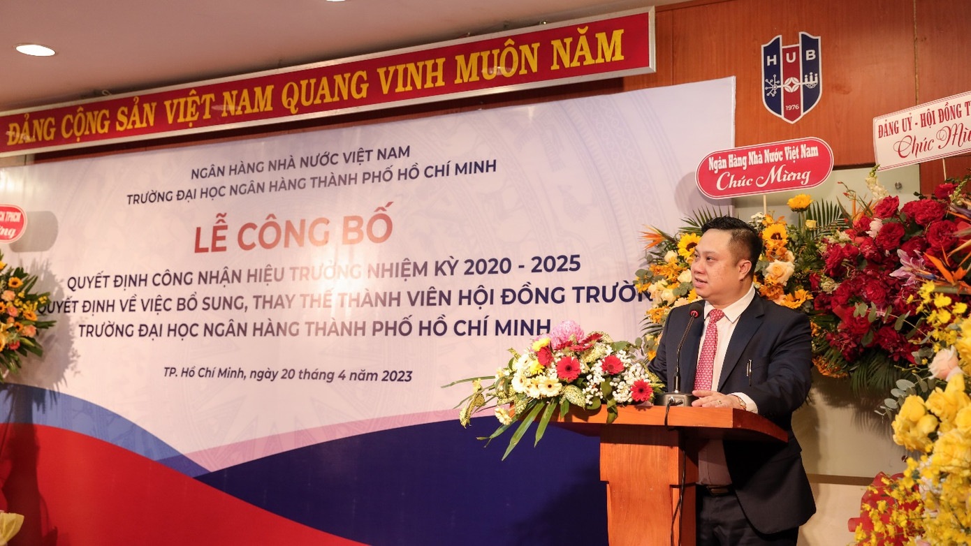 PGS - TS Nguyễn Đức Trung, tân Hiệu trưởng Trường ĐH Ngân hàng TPHCM PGS - TS Nguyễn Đức Trung, tân Hiệu trưởng Trường ĐH Ngân hàng TPHCM