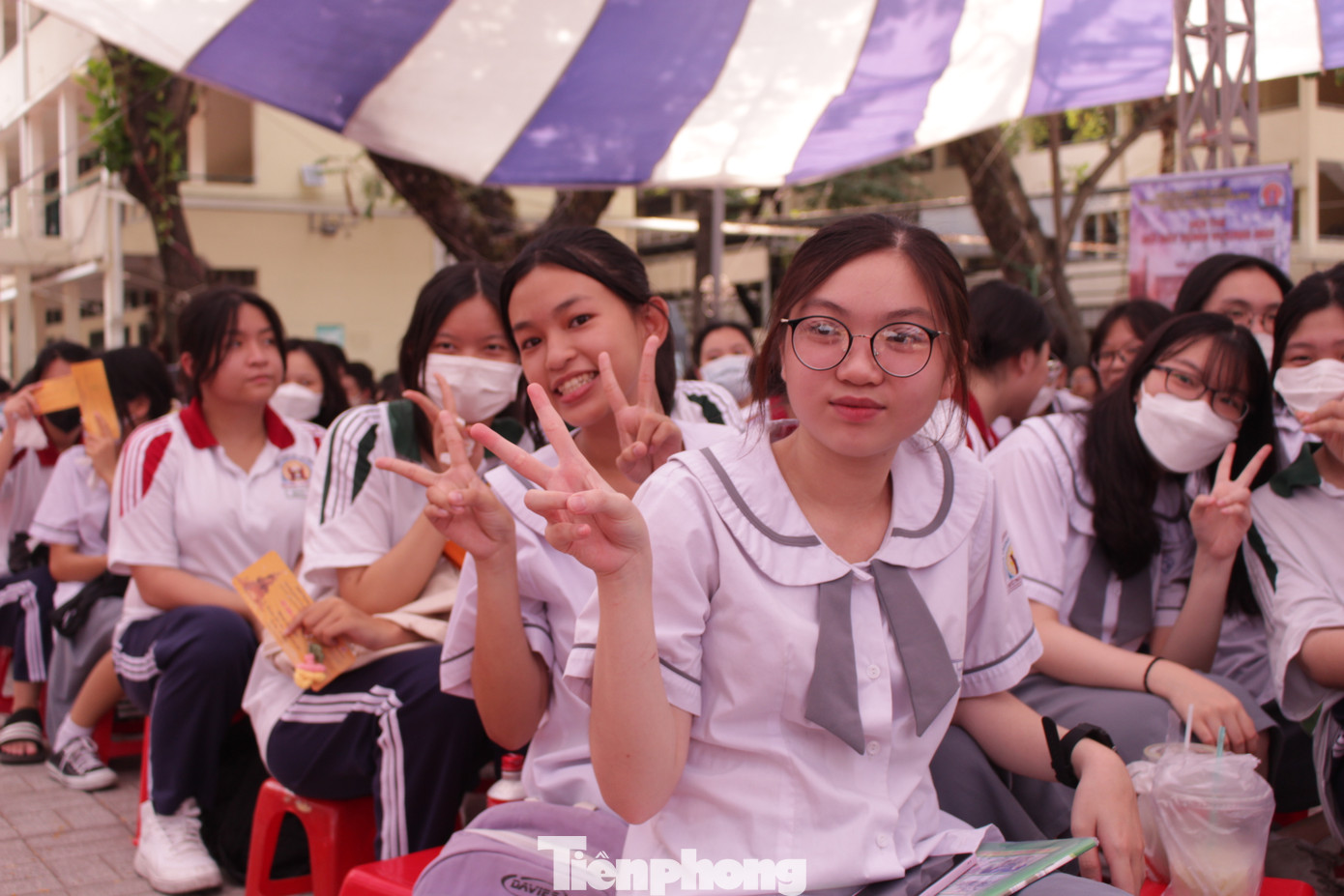 TPHCM công bố chỉ tiêu, học phí vào lớp 10 của 242 trường THPT ảnh 1