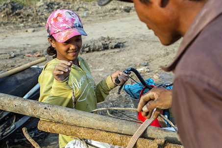 Nghề mót phế liệu trên công trường Khu đô thị Thủ Thiêm ảnh 8