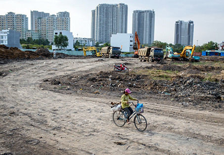 Nghề mót phế liệu trên công trường Khu đô thị Thủ Thiêm ảnh 9