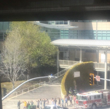 Hé lộ nguyên nhân vụ một phụ nữ xả súng rồi tự sát tại trụ sở Youtube ảnh 11