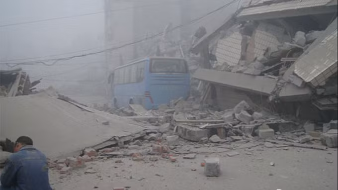 Các tòa nhà sập sau vụ động đất