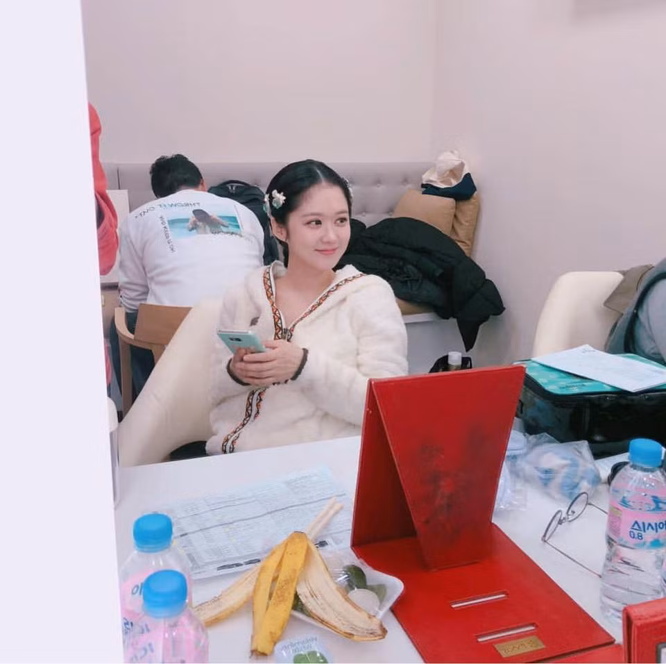 Jang Nara trẻ đẹp ngỡ ngàng ở tuổi U40 ảnh 2