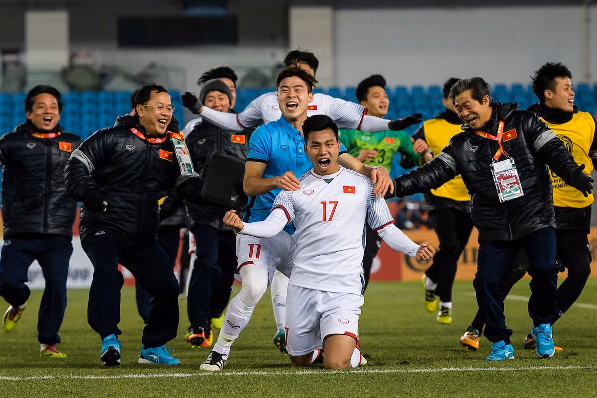 Thầy Park nói gì khi nghỉ giữa hiệp mà khiến học trò đá như ‘lên đồng’? ảnh 4