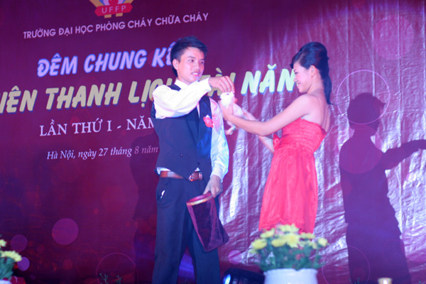 Khéo léo với tiết mục ảo thuật