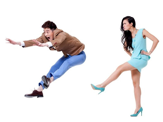 Tình công sở lúc còn mặn nồng thì vô cùng ngọt ngào, lãng mạn nhưng lúc yêu chuyển thành hận thì rắc rối vô cùng