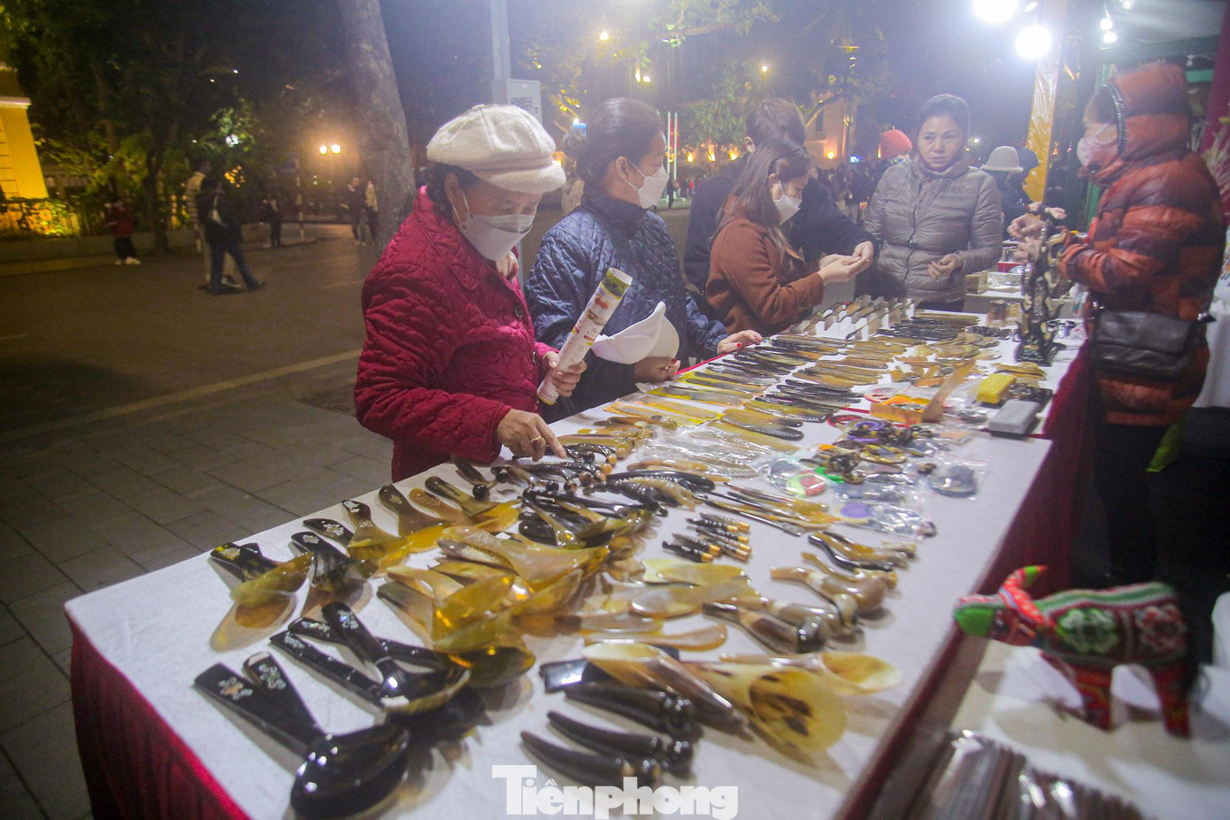 Các sản phẩm đặc trưng trong nếp sống của người Việt xưa.