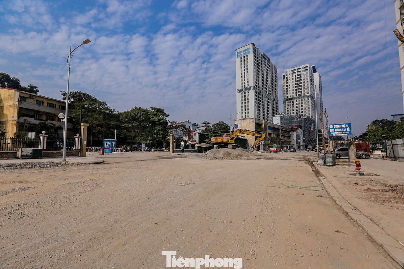 Đoạn qua bệnh viện Giao thông Vận tải Hà Nội.