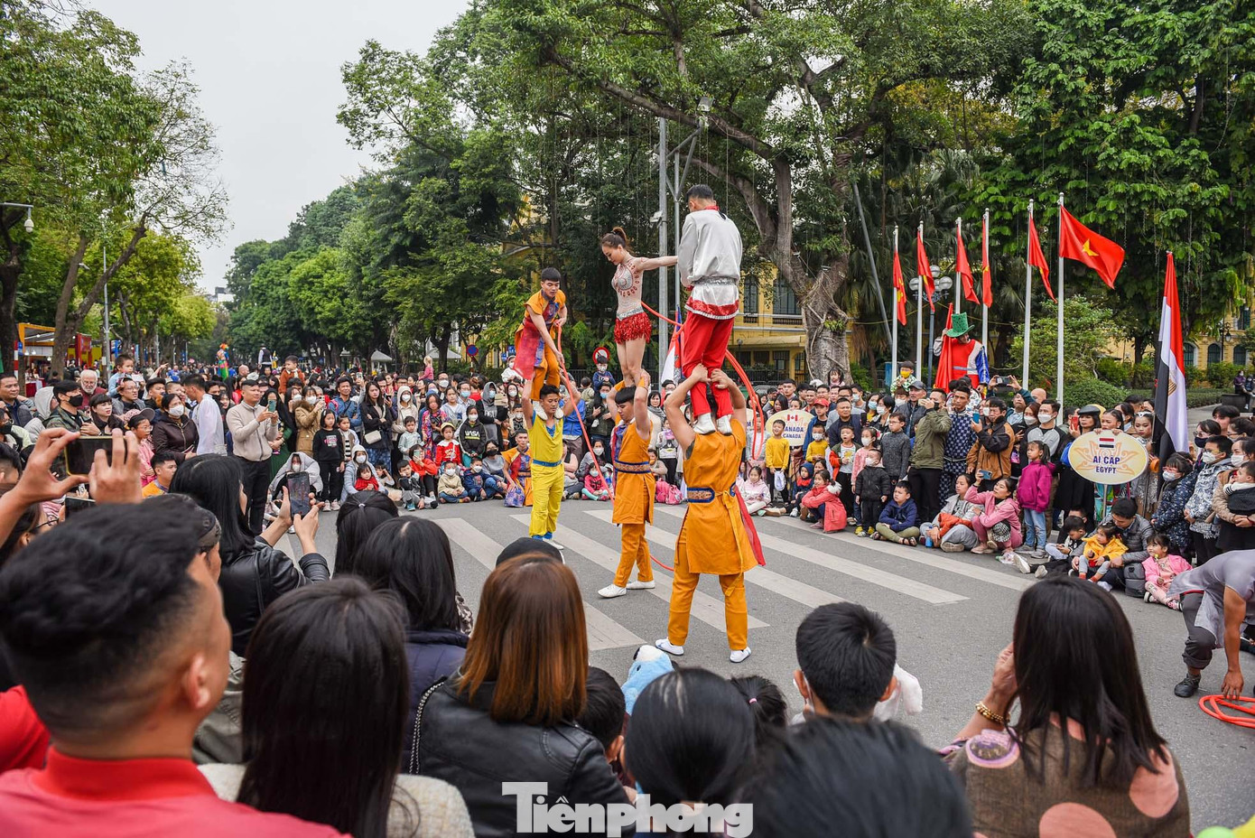 Liên hoan Xiếc quốc tế là dịp để các nghệ sĩ chủ nhà giới thiệu giá trị nghệ thuật xiếc Việt Nam tới bạn bè quốc tế. Đây cũng là cơ hội để các nhà quản lý nghệ thuật, các nghệ sĩ xiếc Việt Nam giao lưu, học hỏi, trao đổi, chia sẻ kinh nghiệm với các đơn vị quốc tế trong quá trình lao động sáng tạo nghệ thuật. Liên hoan Xiếc quốc tế là dịp để các nghệ sĩ chủ nhà giới thiệu giá trị nghệ thuật xiếc Việt Nam tới bạn bè quốc tế. Đây cũng là cơ hội để các nhà quản lý nghệ thuật, các nghệ sĩ xiếc Việt Nam giao lưu, học hỏi, trao đổi, chia sẻ kinh nghiệm với các đơn vị quốc tế trong quá trình lao động sáng tạo nghệ thuật.