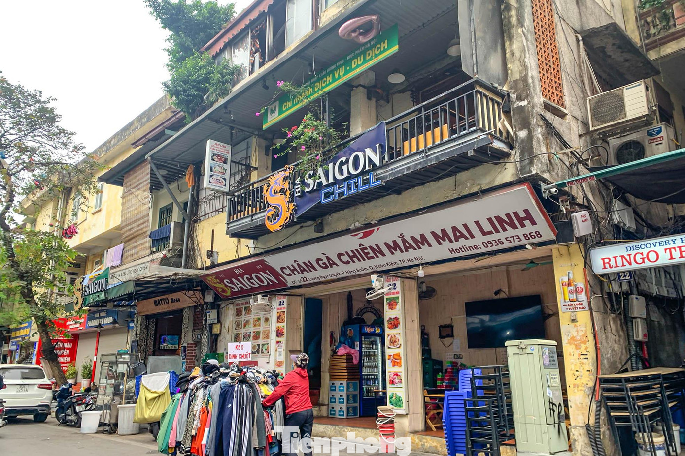 Nhà chuyên dùng tại địa chỉ 22 Lương Ngọc Quyến hiện cũng đang kinh doanh ăn uống. Nhà chuyên dùng tại địa chỉ 22 Lương Ngọc Quyến hiện cũng đang kinh doanh ăn uống.