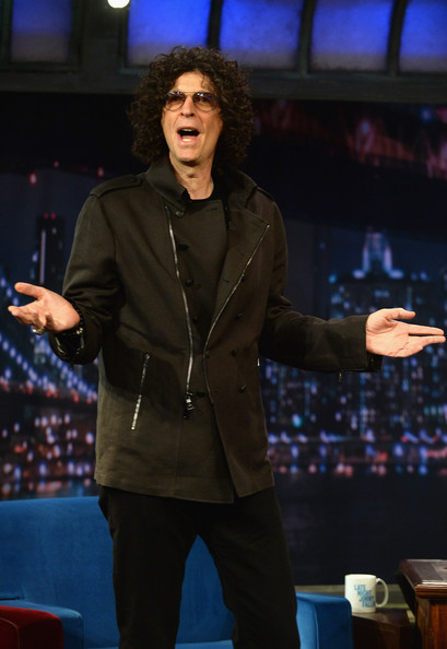 Howard Stern - nhà sản xuất chương trình radio Sirius/XM kiêm giám khảo America's Got Talent cũng bỏ túi 95 triệu USD. Howard Stern - nhà sản xuất chương trình radio Sirius/XM kiêm giám khảo America's Got Talent cũng bỏ túi 95 triệu USD