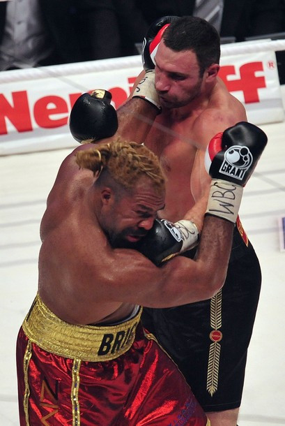 Vitali Klitschko tỏ ra áp đảo trước kẻ thách đấu