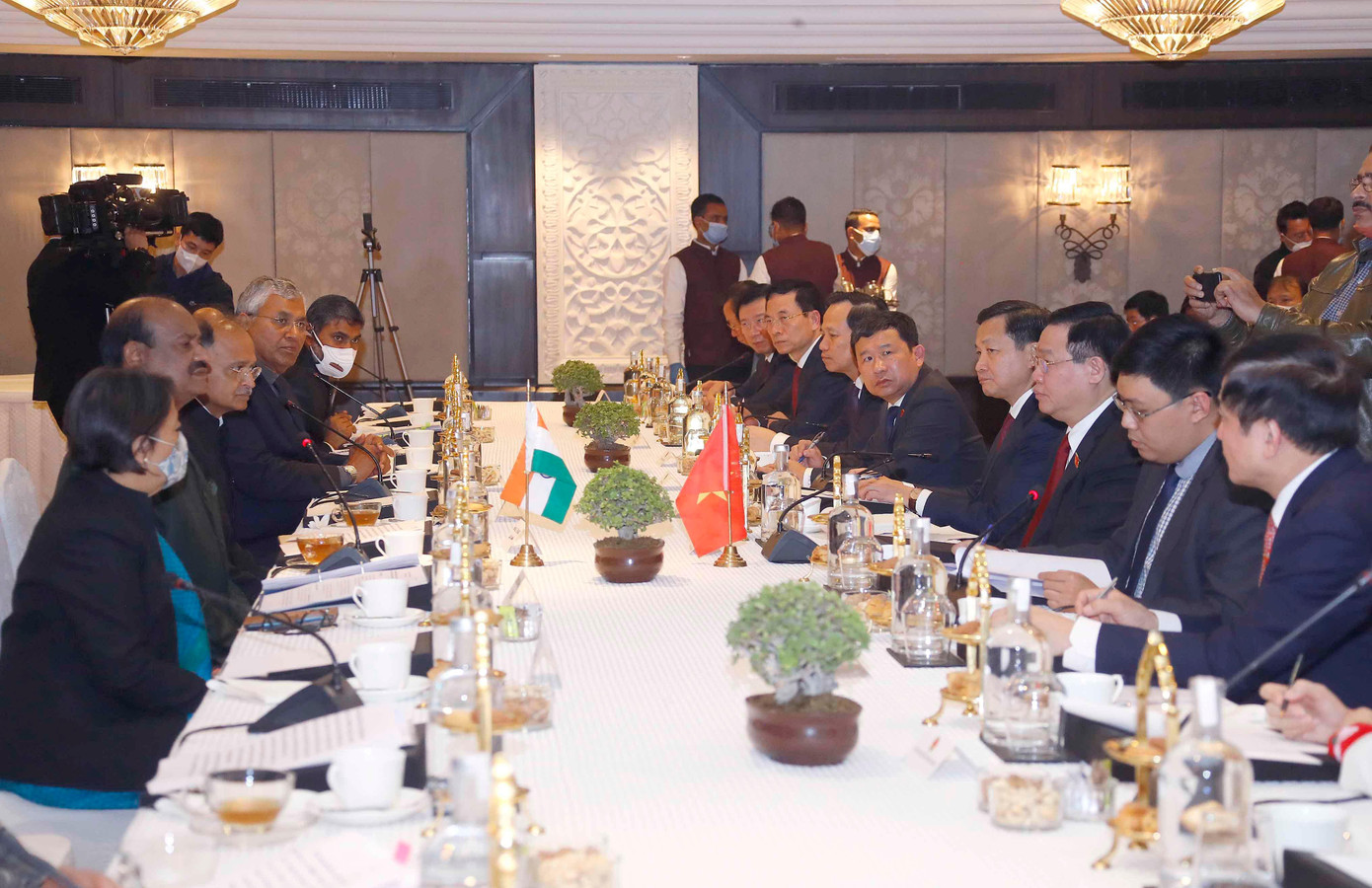 Đoàn đại biểu Quốc hội hai nước tại buổi hội đàm