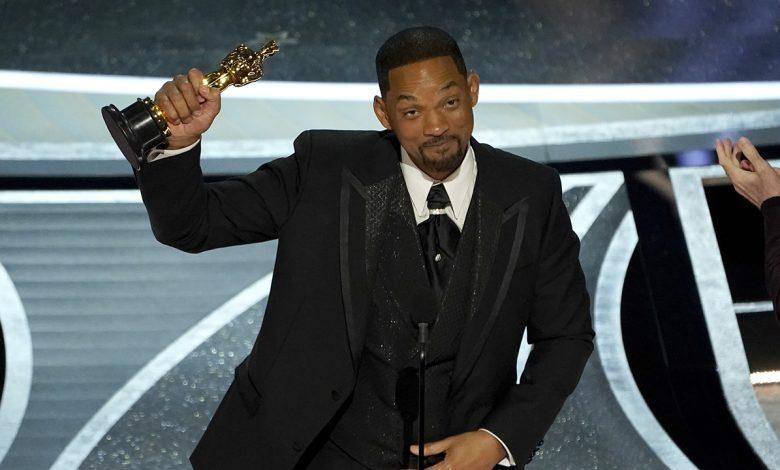 Will Smith suýt nữa bị đuổi khỏi lễ trao giải Oscar. Will Smith suýt nữa bị đuổi khỏi lễ trao giải Oscar.