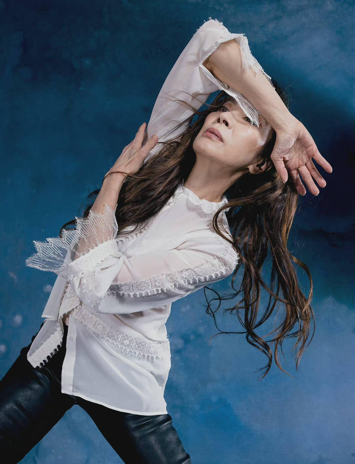 Bên cạnh đó, "đả nữ" gốc Á hàng đầu thế giới vẫn cho thấy nguồn năng lượng mạnh mẽ, nhiệt huyết.