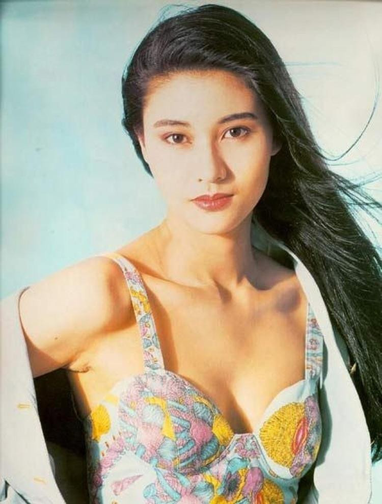 Nhiều năm trôi qua, cô vẫn bị mang tiếng "hồ ly tinh" giật chồng người khác.