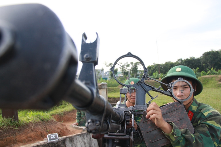 Tiếp tục theo sát mục tiêu máy bay kế tiếp