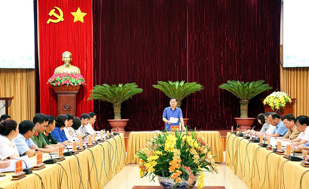 Bí thư Tỉnh ủy Nguyễn Anh Tuấn phát biểu chỉ đạo tại Hội nghị.