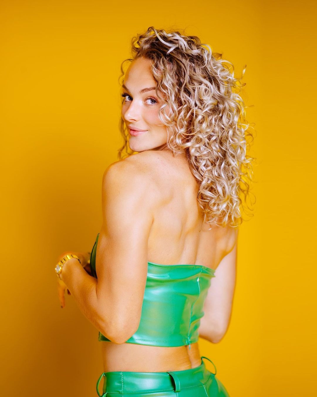 Lieke Klaver sinh năm 1998. Cô cao 1,82 m, có hơn 782.000 người theo dõi trên Instagram. Ảnh: IG.