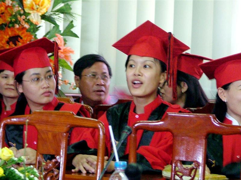 Giáo sư và Phó giáo sư là một “chức vụ”không phải một danh hiệu ảnh 1 Giáo sư và Phó giáo sư là một “chức vụ”không phải một danh hiệu ảnh 1