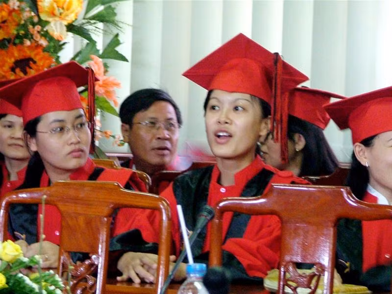 Giáo sư và Phó giáo sư là một “chức vụ”không phải một danh hiệu ảnh 1