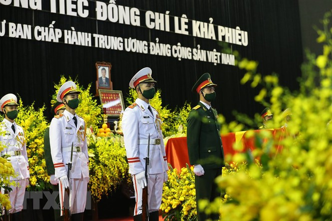 Cử hành trọng thể lễ truy điệu nguyên Tổng Bí thư Lê Khả Phiêu ảnh 33