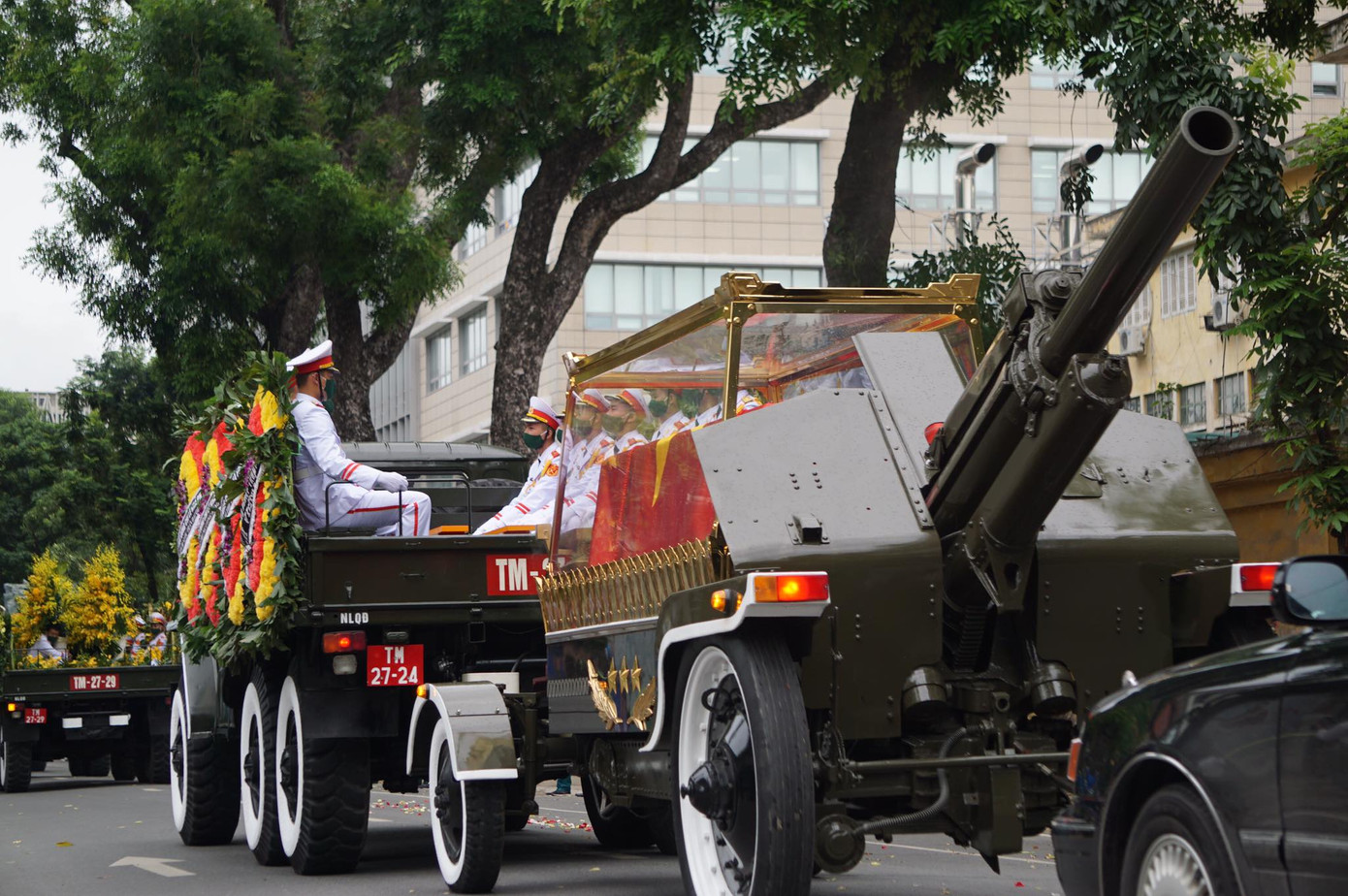 Lễ an táng nguyên Tổng Bí thư Lê Khả Phiêu ảnh 23