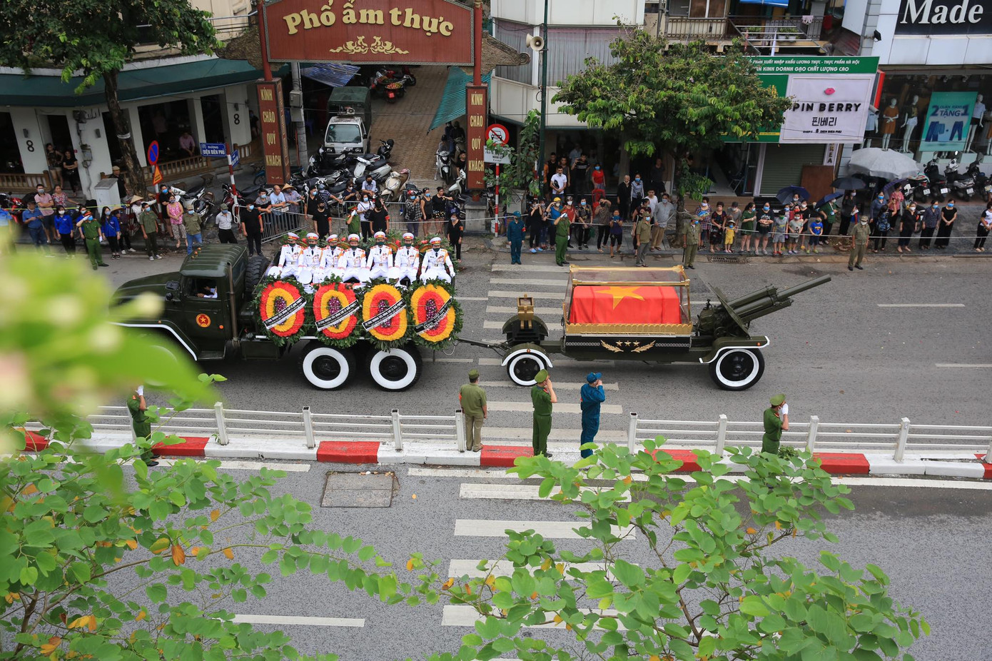 Lễ an táng nguyên Tổng Bí thư Lê Khả Phiêu ảnh 20