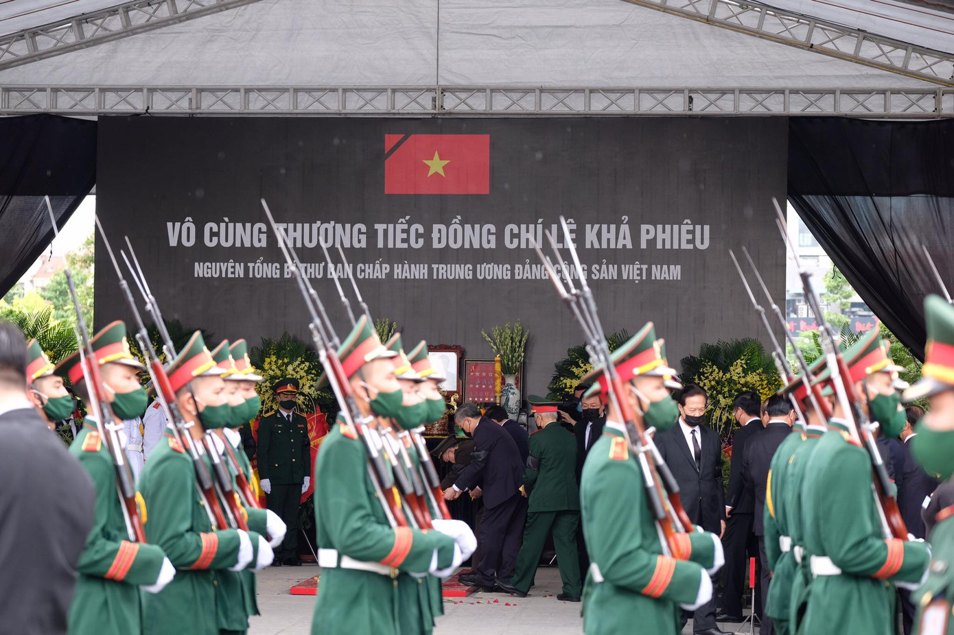 Lễ an táng nguyên Tổng Bí thư Lê Khả Phiêu ảnh 6