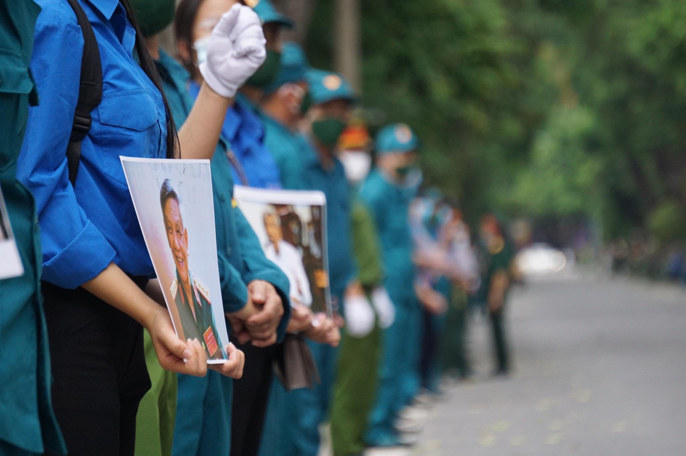 Cử hành trọng thể lễ truy điệu nguyên Tổng Bí thư Lê Khả Phiêu ảnh 17