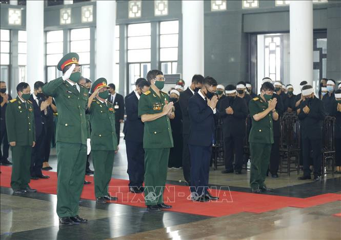 Cử hành trọng thể lễ truy điệu nguyên Tổng Bí thư Lê Khả Phiêu ảnh 27