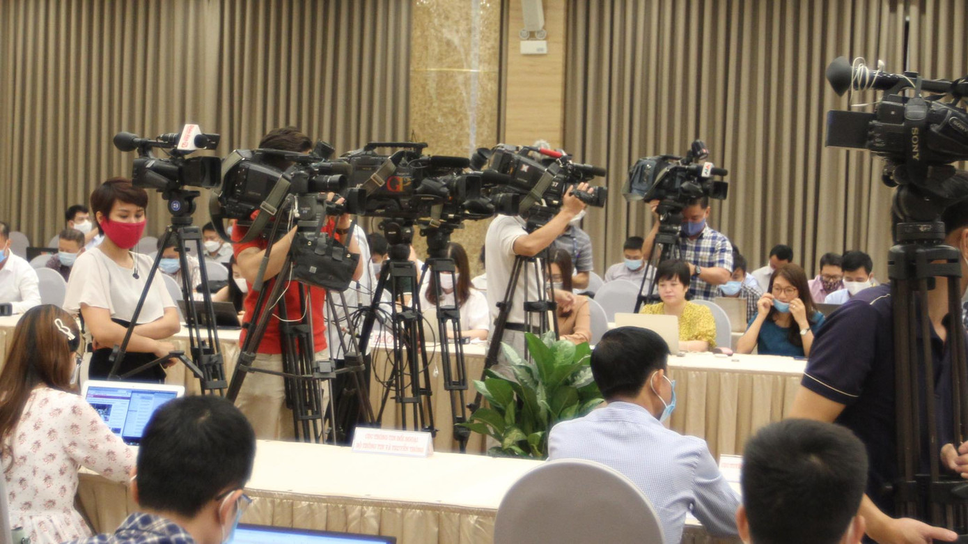 Dồn lực xử lý ổ dịch, bảo đảm an toàn kỳ thi tốt nghiệp THPT ảnh 6