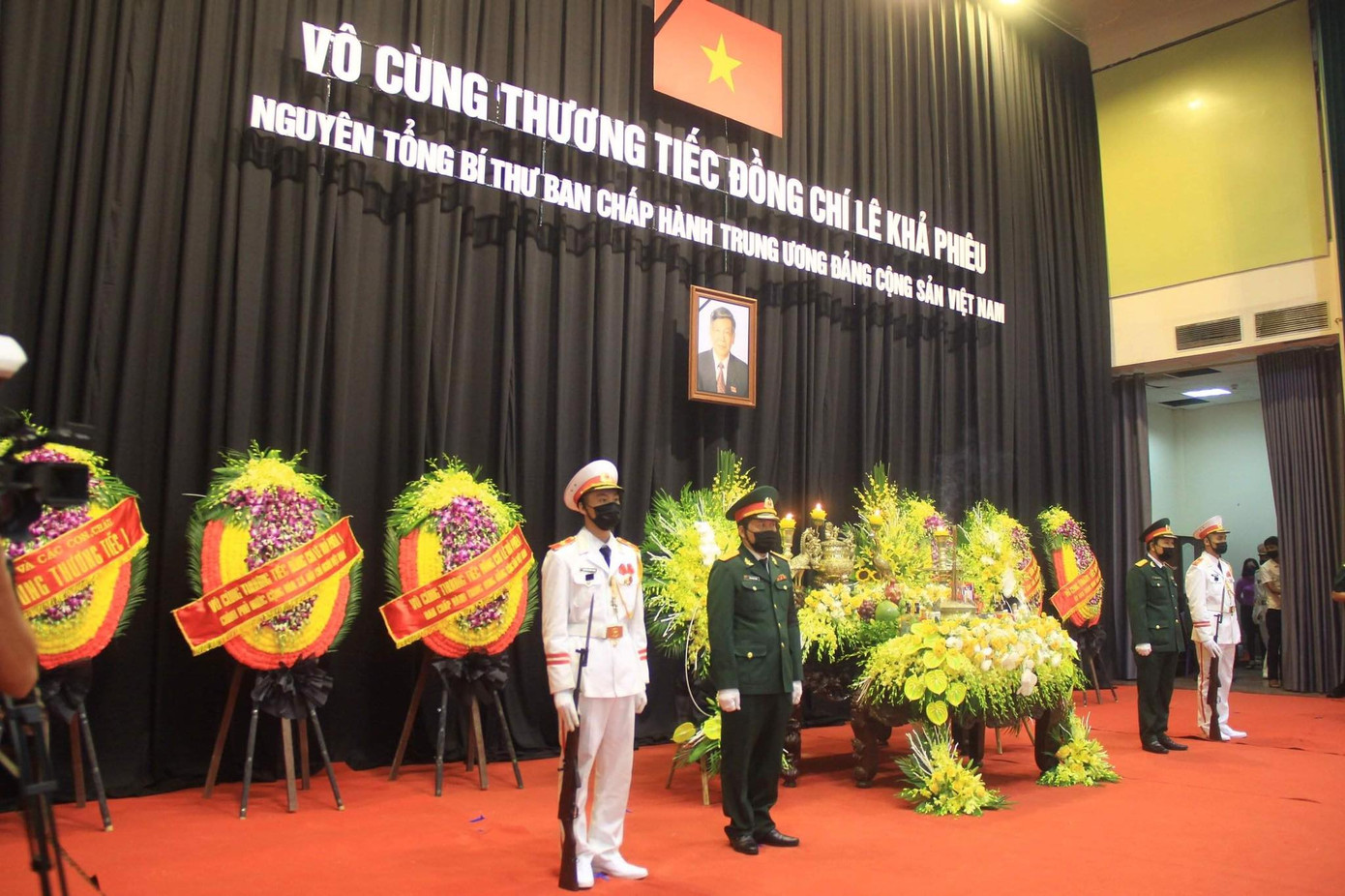 Cử hành trọng thể lễ truy điệu nguyên Tổng Bí thư Lê Khả Phiêu ảnh 10